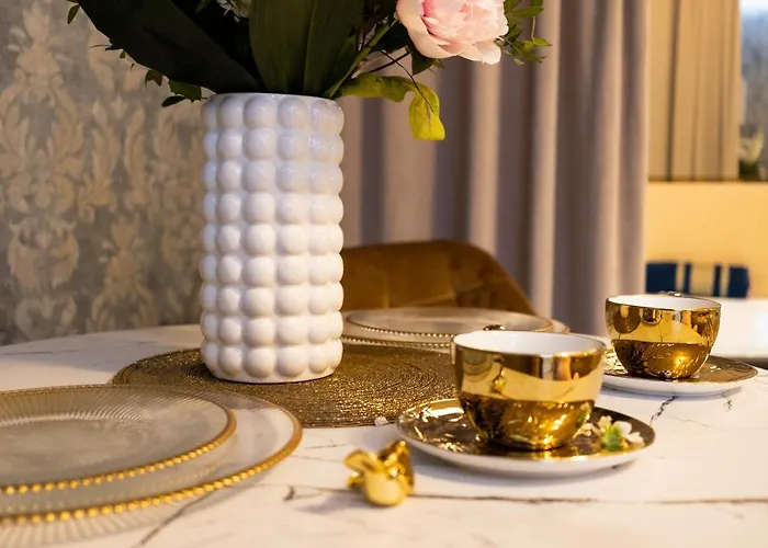 Gold Jacuzzi Daire *